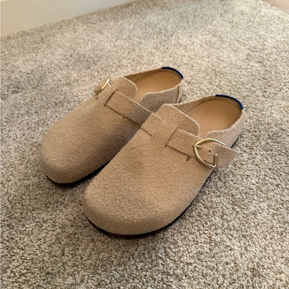 Rothy's buckle clog
